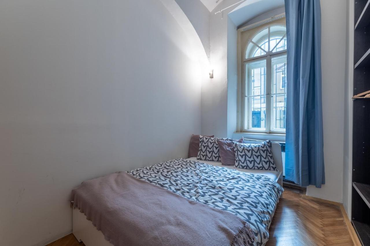 Spacious 3 Bedroom Apartment In The Heart Of Praga Exterior foto