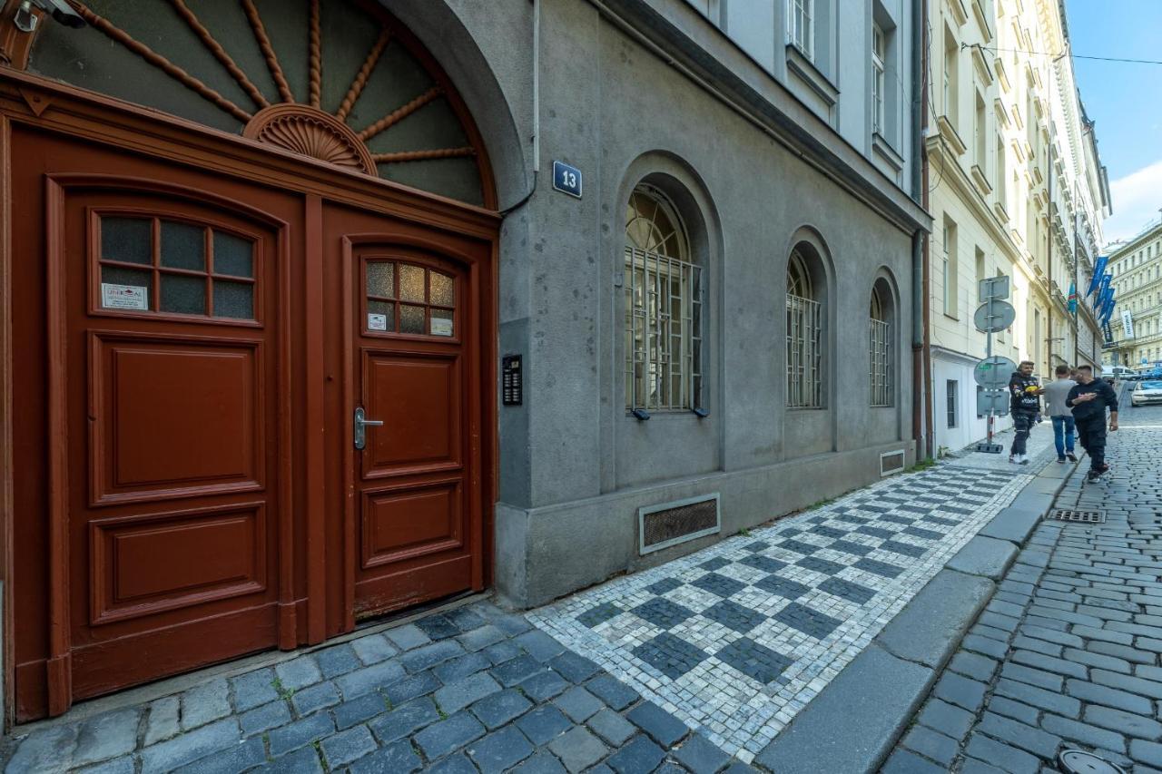 Spacious 3 Bedroom Apartment In The Heart Of Praga Exterior foto
